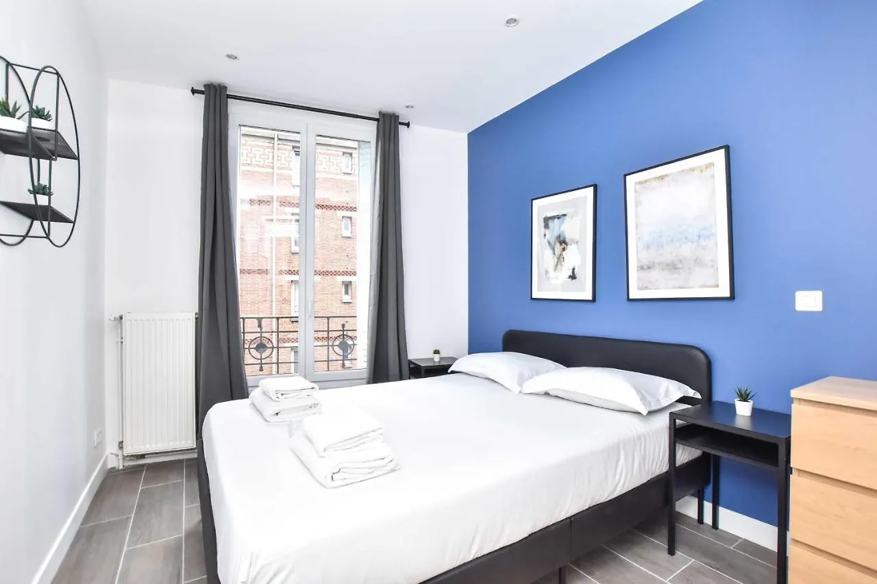 Amazing Apartement 8P4Br - Menilmontant Paris 0*,  France